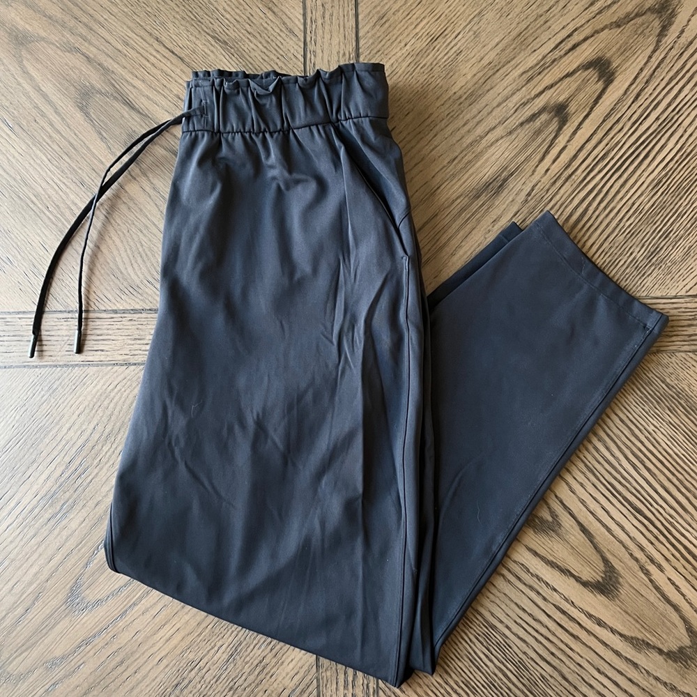 Lululemon Drawstring Paper-bag Joggers Size 10
